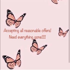 🦋ACCEPTING ALL REASONABLE OFFERS🦋